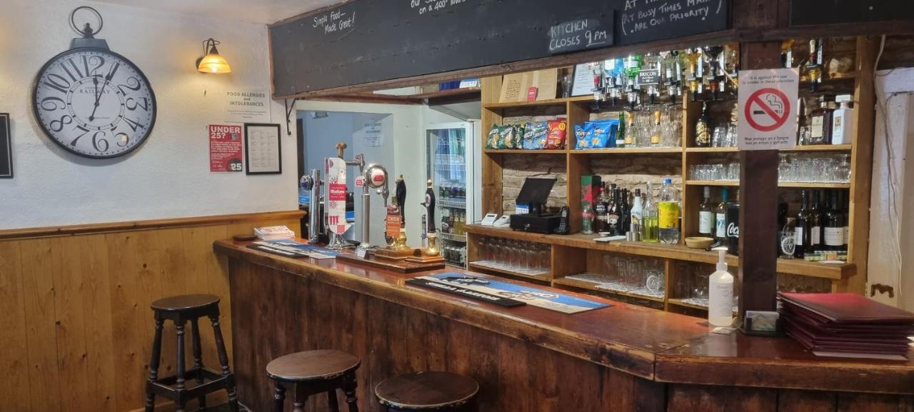 Dinas Castle Inn Brecon Zewnętrze zdjęcie